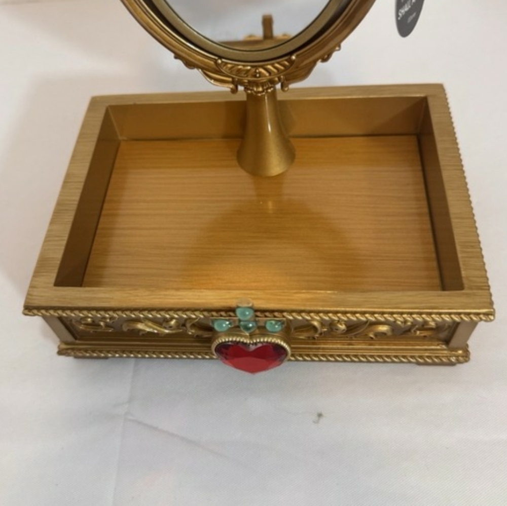🍎 Donations Soon🍎 Disney Evil Queen Mirror - Picture 3 of 5
